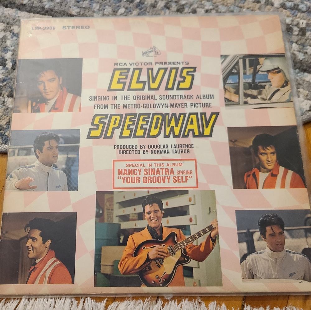 RCA Victor presents Elvis Singing in the Original Soundtrack Album Speedway VGUC
